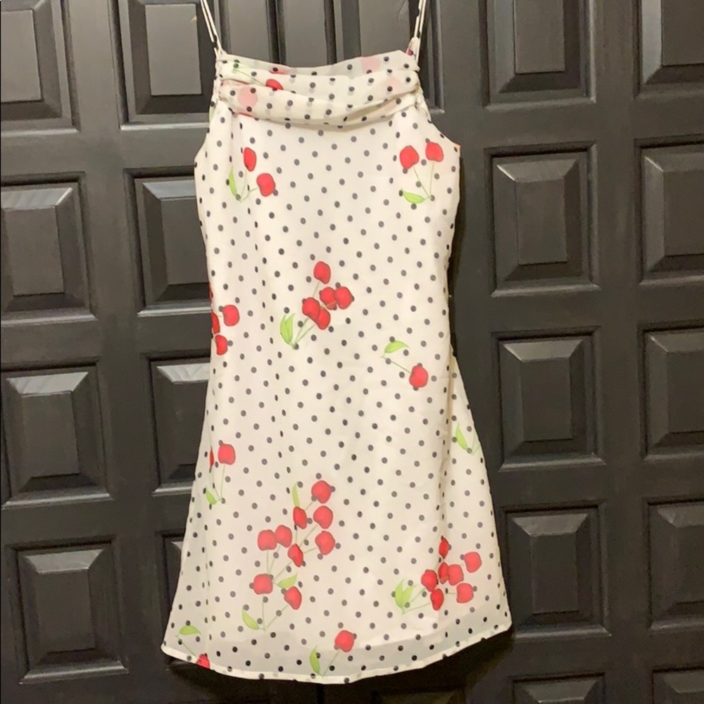 NWT. BEAUTIFUL NBD CHERRY DRESS